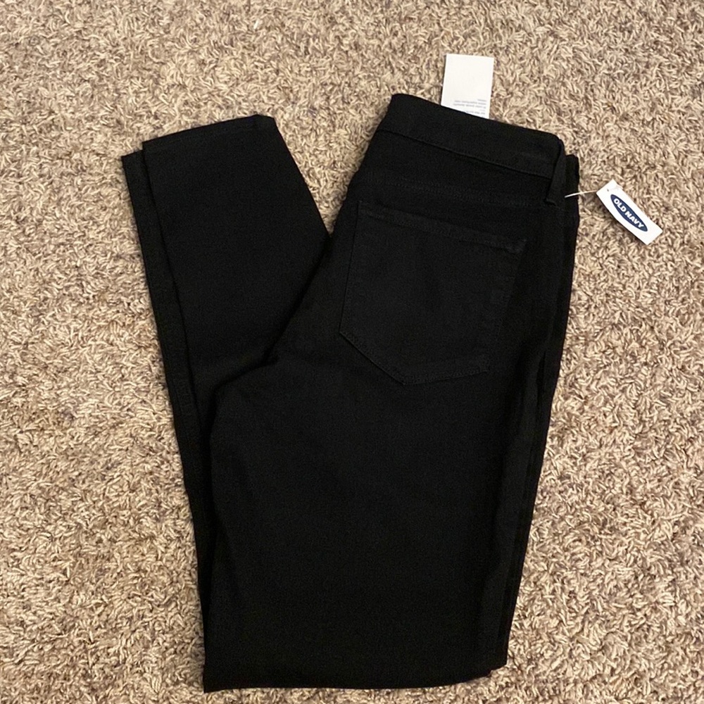2/$20 NWT Black skinny jeans
